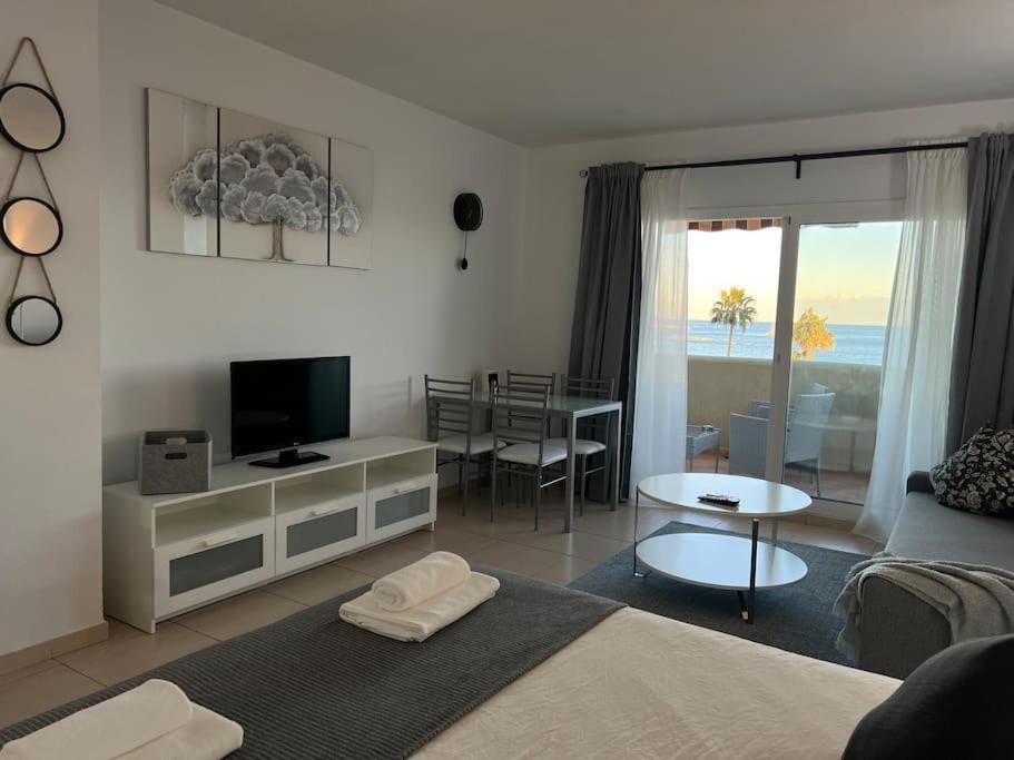 Benalbeach En La Playa Benalmádena Exteriör bild