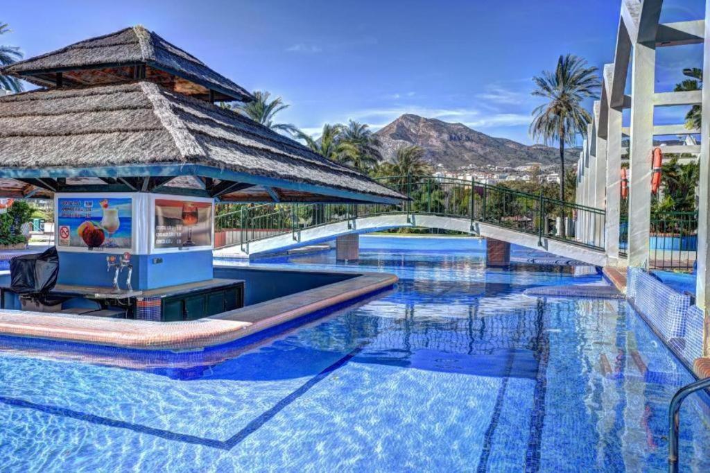 Benalbeach En La Playa Benalmádena Exteriör bild